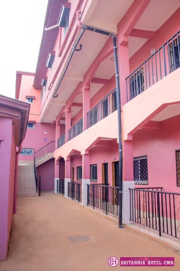Britannia Hotel Cmr Yaounde Exterior photo