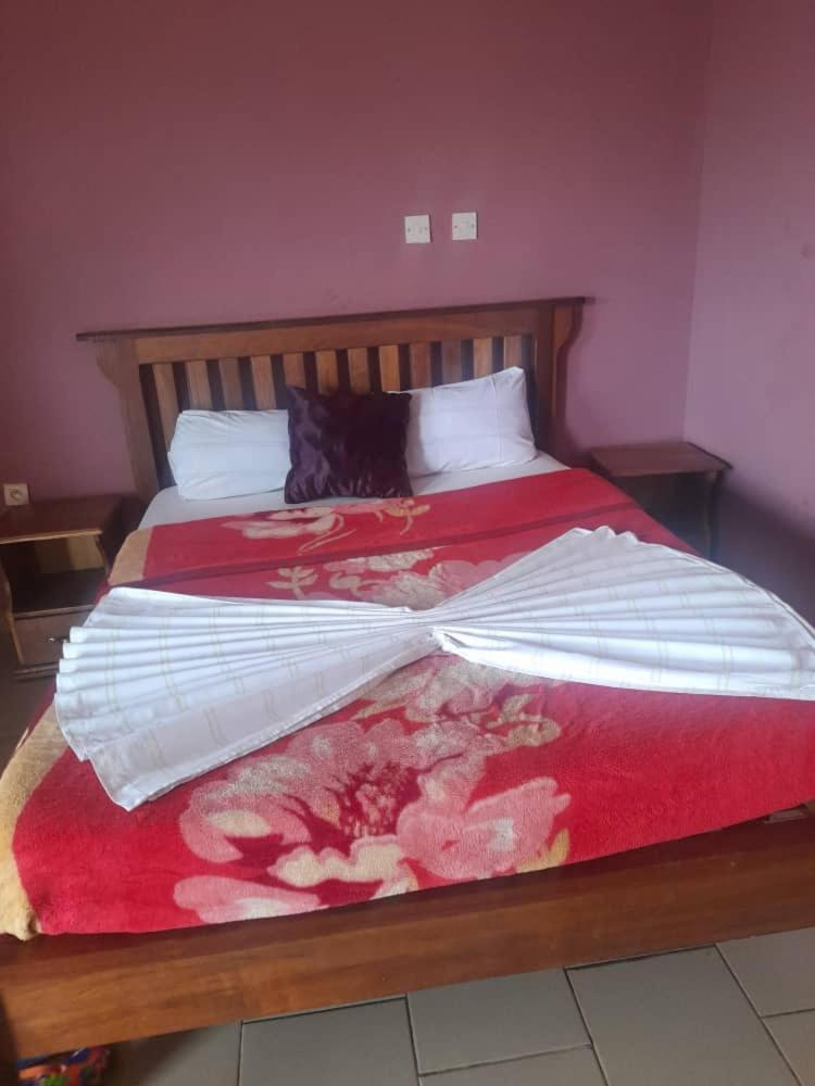 Britannia Hotel Cmr Yaounde Exterior photo